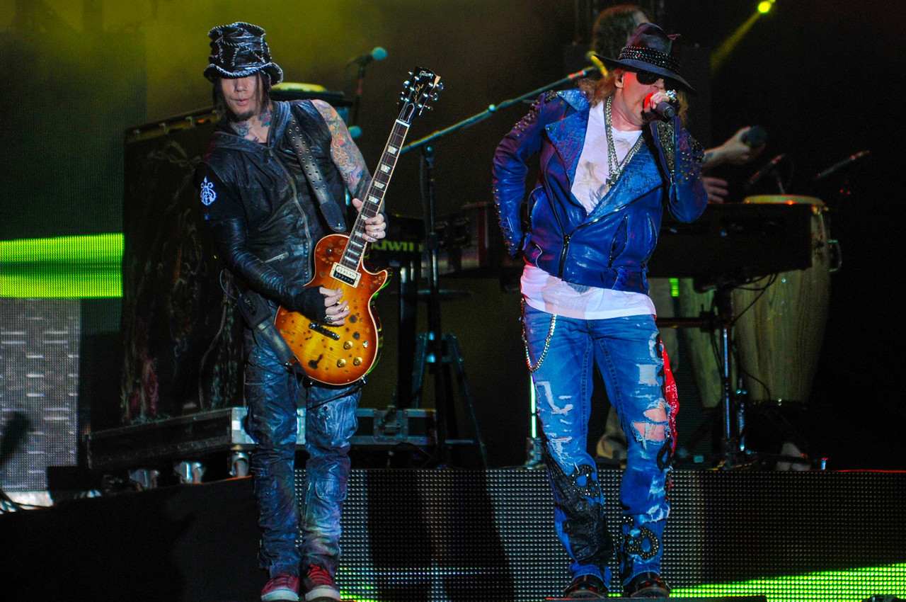 DJ Ashba e Axl em Florianópolis.
Fotos: Eduardo Valente