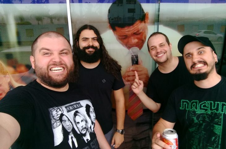 distressed-rifferama