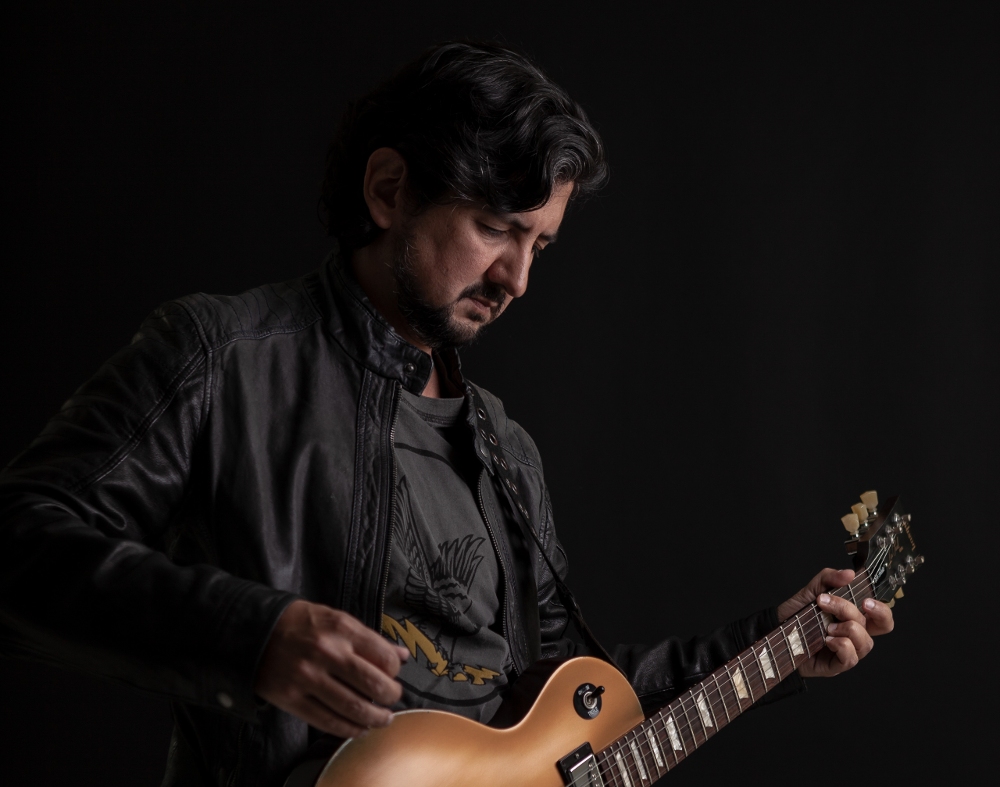 Nando Les Paul divulga clipe de feat com a cantora Amandah – Rifferama